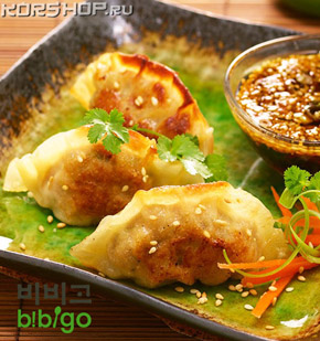 корейские пельмени с тофу и кимчи Bibigo